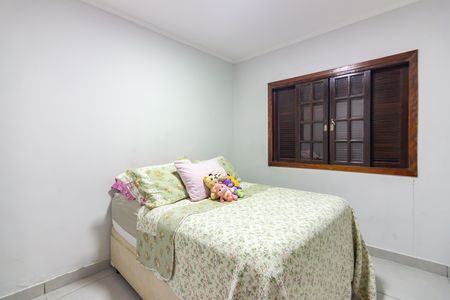 Casa à venda com 296m², 12 quartos e 4 vagas Casa à venda com 296m², 12 quartos e 4 vagasQuarto 4