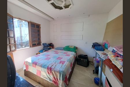 Casa à venda com 296m², 12 quartos e 4 vagas Casa à venda com 296m², 12 quartos e 4 vagasQuarto 11