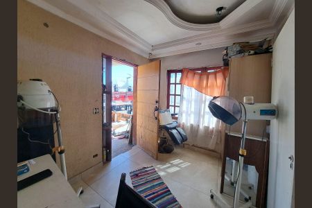 Casa à venda com 296m², 12 quartos e 4 vagas Casa à venda com 296m², 12 quartos e 4 vagasDetalhe