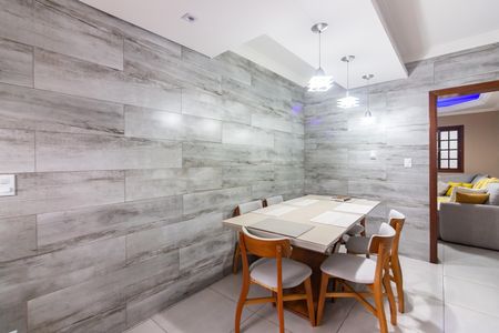 Casa à venda com 296m², 12 quartos e 4 vagas Casa à venda com 296m², 12 quartos e 4 vagasCozinha 2