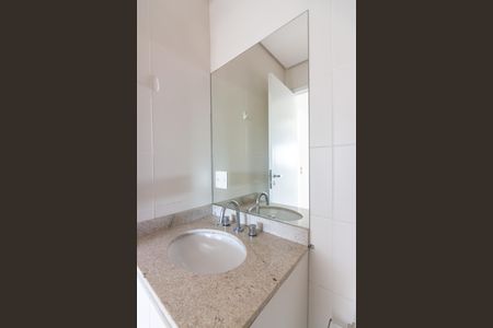 Apartamento à venda com 67m², 2 quartos e 1 vaga Apartamento à venda com 67m², 2 quartos e 1 vagaBanheiro 2