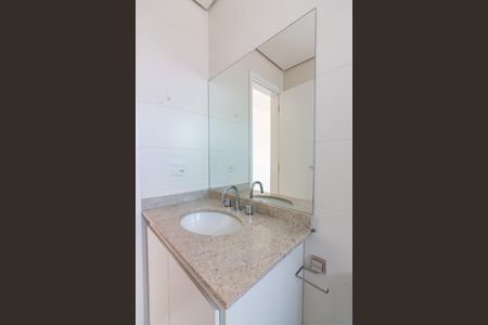 Apartamento à venda com 67m², 2 quartos e 1 vaga Apartamento à venda com 67m², 2 quartos e 1 vagaBanheiro