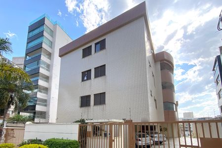 Apartamento à venda com 65m², 2 quartos e 1 vaga Apartamento à venda com 65m², 2 quartos e 1 vagaFachada