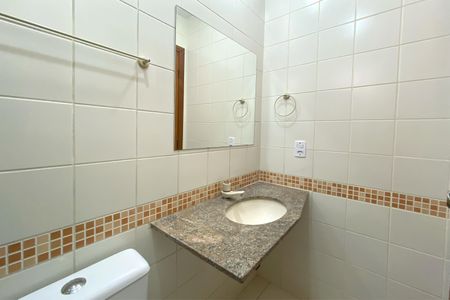 Apartamento à venda com 65m², 2 quartos e 1 vaga Apartamento à venda com 65m², 2 quartos e 1 vagaBanheiro da Suíte