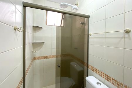 Apartamento à venda com 65m², 2 quartos e 1 vaga Apartamento à venda com 65m², 2 quartos e 1 vagaBanheiro da Suíte