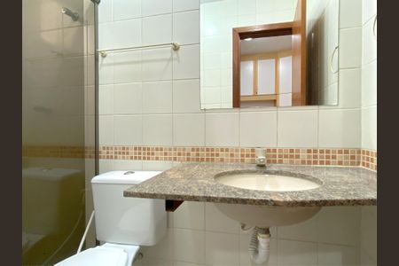 Apartamento à venda com 65m², 2 quartos e 1 vaga Apartamento à venda com 65m², 2 quartos e 1 vagaBanheiro da Suíte