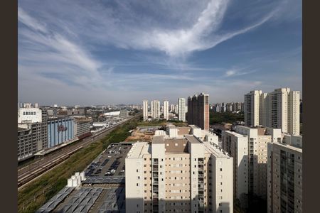 Apartamento à venda com 89m², 3 quartos e 2 vagas Apartamento à venda com 89m², 3 quartos e 2 vagasVista da suíte 2