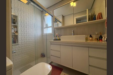 Apartamento à venda com 89m², 3 quartos e 2 vagas Apartamento à venda com 89m², 3 quartos e 2 vagasBanheiro da suíte 2