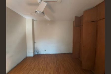 Casa à venda com 150m², 4 quartos e 2 vagasFoto 02