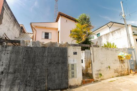 Casa para alugar com 42m², 1 quarto e sem vaga Casa para alugar com 42m², 1 quarto e sem vagaFachada