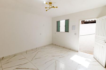 Casa para alugar com 42m², 1 quarto e sem vaga Casa para alugar com 42m², 1 quarto e sem vagaQuarto