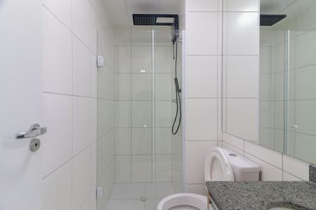 Apartamento para alugar com 39m², 2 quartos e 1 vaga Apartamento para alugar com 39m², 2 quartos e 1 vagaBanheiro Social