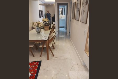 Apartamento à venda com 67m², 2 quartos e 2 vagas Apartamento à venda com 67m², 2 quartos e 2 vagasSala