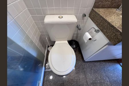 Apartamento para alugar com 70m², 2 quartos e 1 vaga Apartamento para alugar com 70m², 2 quartos e 1 vagaBanheiro Social