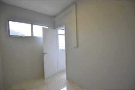 Apartamento para alugar com 105m², 2 quartos e 1 vagaQuarto de Serviço