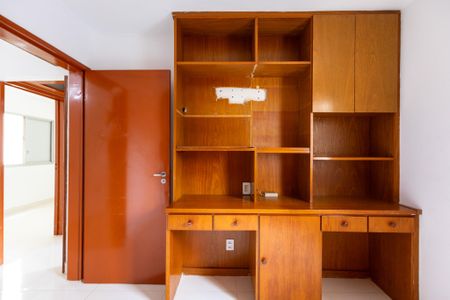 Apartamento à venda com 69m², 3 quartos e 2 vagasQuarto 3