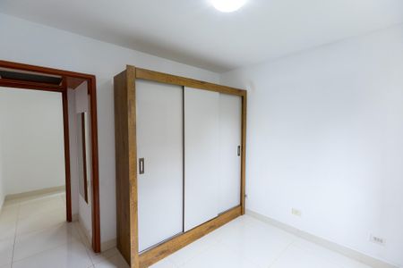 Apartamento à venda com 69m², 3 quartos e 2 vagasQuarto 2