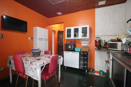 Casa à venda com 800m², 3 quartos e 8 vagasCozinha