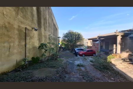 Casa à venda com 800m², 3 quartos e 8 vagasQuintal