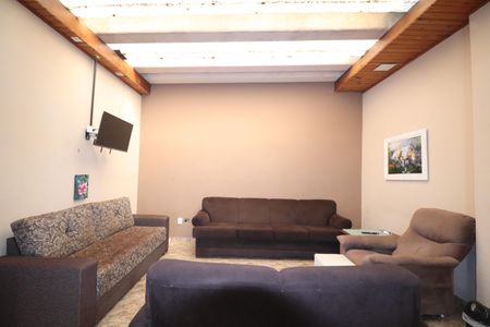 Sala de casa à venda com 3 quartos, 800m² em Vila Pires, Santo André