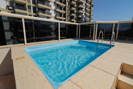 Apartamento à venda com 280m², 3 quartos e 1 vaga Apartamento à venda com 280m², 3 quartos e 1 vagaÁrea comum