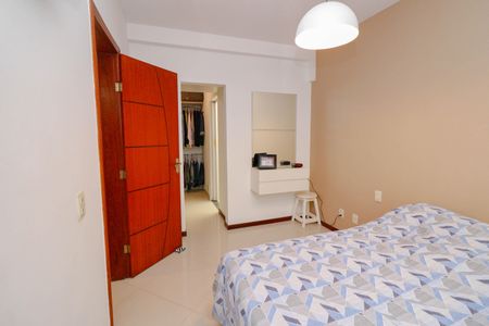 Apartamento à venda com 280m², 3 quartos e 1 vaga Apartamento à venda com 280m², 3 quartos e 1 vagaQuarto 3