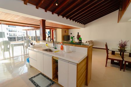 Apartamento à venda com 280m², 3 quartos e 1 vaga Apartamento à venda com 280m², 3 quartos e 1 vagaCozinha