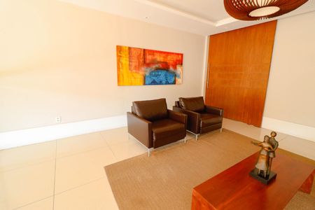 Apartamento à venda com 280m², 3 quartos e 1 vaga Apartamento à venda com 280m², 3 quartos e 1 vagaÁrea comum
