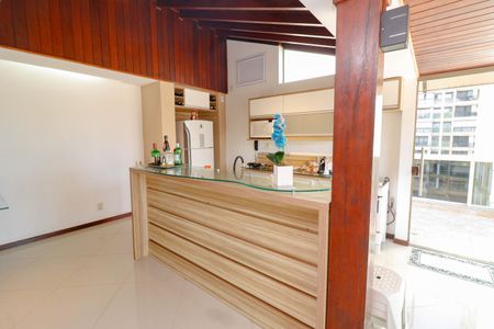 Apartamento à venda com 280m², 3 quartos e 1 vaga Apartamento à venda com 280m², 3 quartos e 1 vagaCozinha