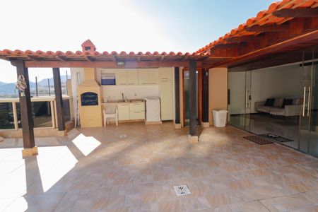 Apartamento à venda com 280m², 3 quartos e 1 vaga Apartamento à venda com 280m², 3 quartos e 1 vagaÁrea comum