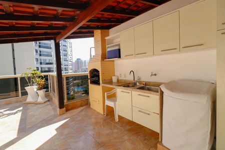 Apartamento à venda com 280m², 3 quartos e 1 vaga Apartamento à venda com 280m², 3 quartos e 1 vagaÁrea comum