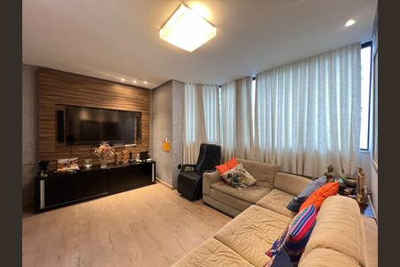 Sala de apartamento à venda com 3 quartos, 150m² em Grajaú, Belo Horizonte
