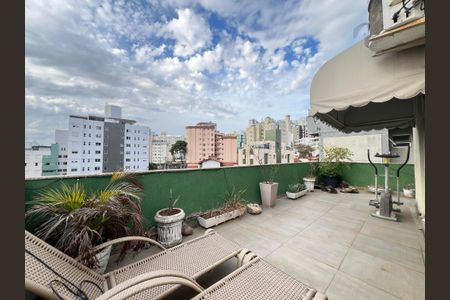 Apartamento à venda com 150m², 3 quartos e 3 vagasVista