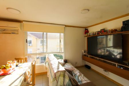 Sala de apartamento à venda com 2 quartos, 48m² em Mato Grande, Canoas