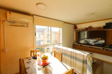 Sala de apartamento à venda com 2 quartos, 48m² em Mato Grande, Canoas