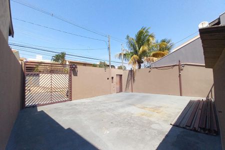 Casa à venda com 250m², 2 quartos e 4 vagas Casa à venda com 250m², 2 quartos e 4 vagasGaragem
