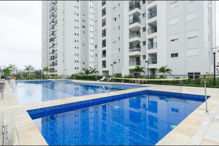 Apartamento à venda com 81m², 2 quartos e 2 vagasÁrea comum - Piscina