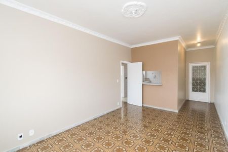 Apartamento à venda com 122m², 2 quartos e 1 vagaSala