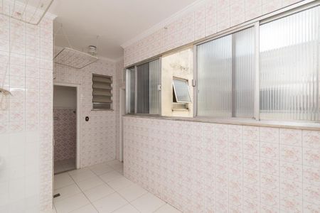 Apartamento à venda com 122m², 2 quartos e 1 vagaÁrea de Serviço