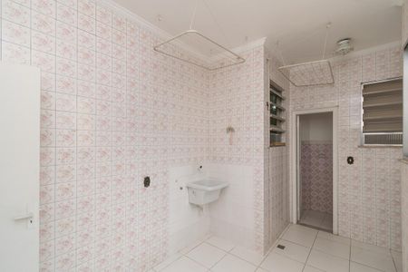 Apartamento à venda com 122m², 2 quartos e 1 vagaÁrea de Serviço