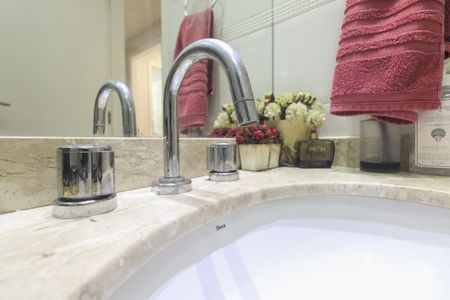 Apartamento à venda com 73m², 2 quartos e 1 vagaBanheiro Social