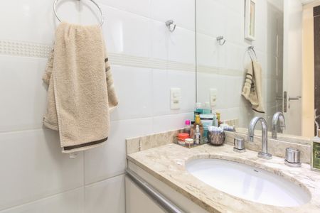 Apartamento à venda com 73m², 2 quartos e 1 vagaBanheiro Suíte