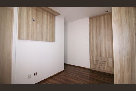 Apartamento à venda com 64m², 2 quartos e 1 vagaQuarto 2