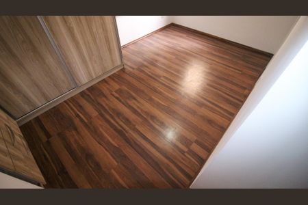 Apartamento à venda com 64m², 2 quartos e 1 vagaQuarto 2