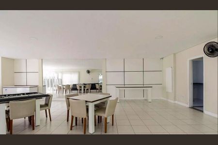 Apartamento à venda com 64m², 2 quartos e 1 vagaÁrea comum