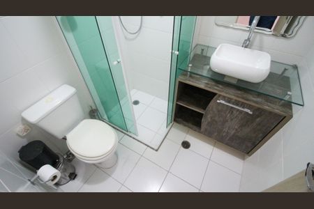 Apartamento à venda com 64m², 2 quartos e 1 vagaBanheiro Social