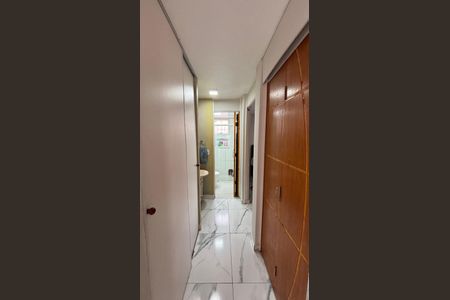 Corredor de apartamento à venda com 2 quartos, 55m² em Jardim Alvorada, Santo André