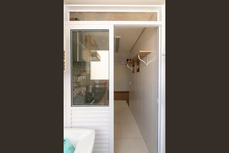 Apartamento à venda com 74m², 3 quartos e 2 vagas Apartamento à venda com 74m², 3 quartos e 2 vagasÁrea de Serviço