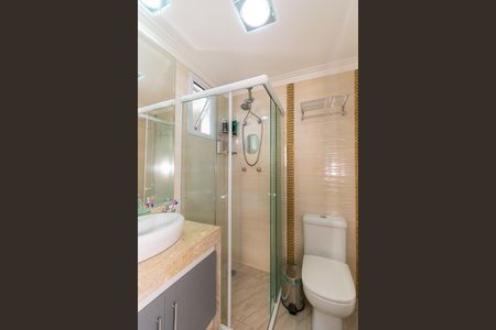 Apartamento à venda com 74m², 3 quartos e 2 vagas Apartamento à venda com 74m², 3 quartos e 2 vagasBanheiro da Suíte