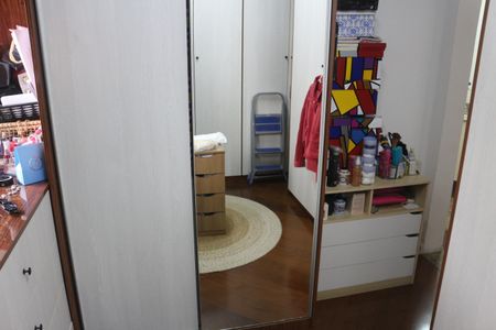 Apartamento à venda com 204m², 4 quartos e 3 vagasCloset da suíte 1